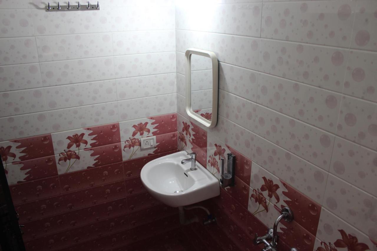 كاندولِم Bonds Hostel المظهر الخارجي الصورة